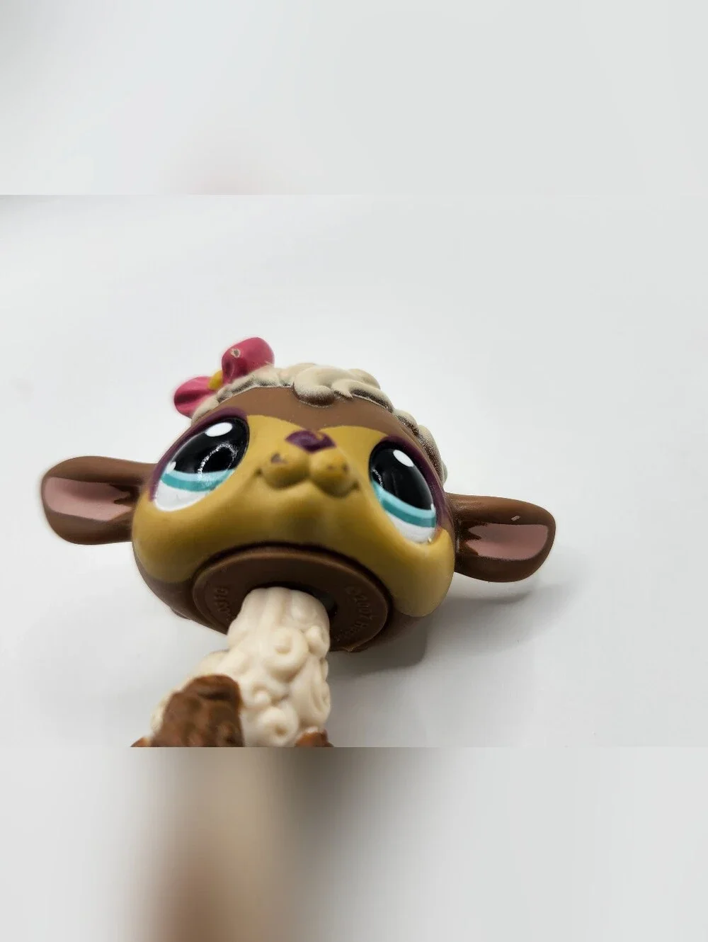Authentic Hasbro Littlest Pet Shop LPS Brown Lamb #1697 with Pink Bow HTF - Picture 8 of 8
